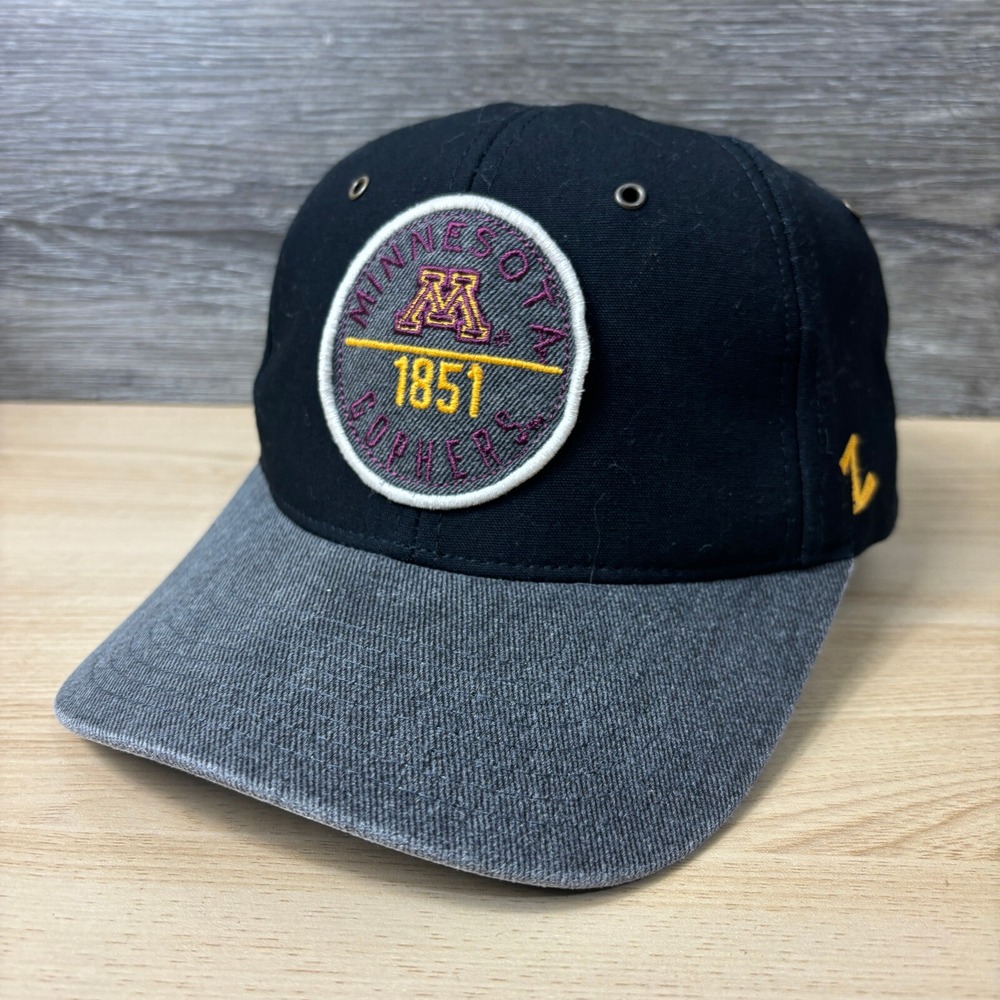 Minnesota Golden‎ Gophers Hat Cap Snap Back Black Gray Zephyr